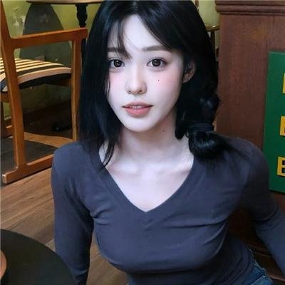 麻辣老师1这个女生有点冷